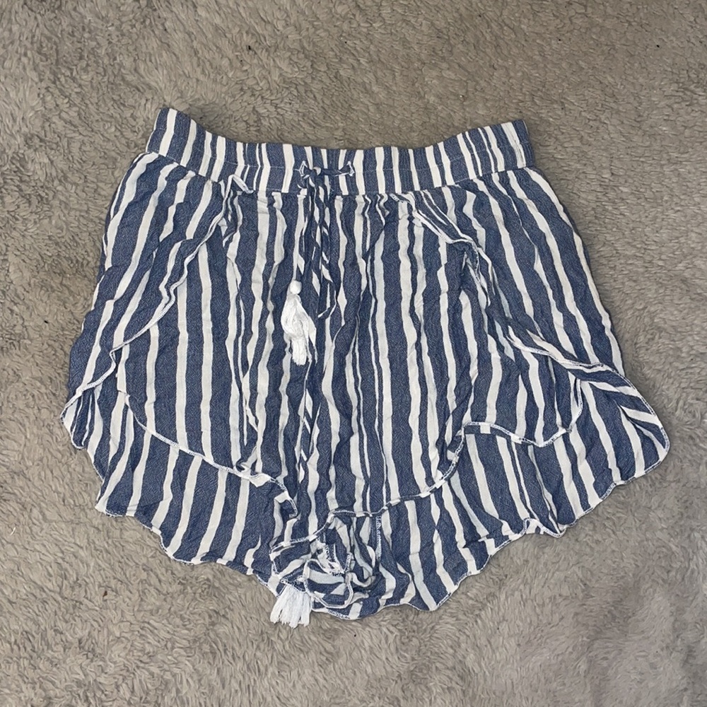 American Eagle Flowy Shorts